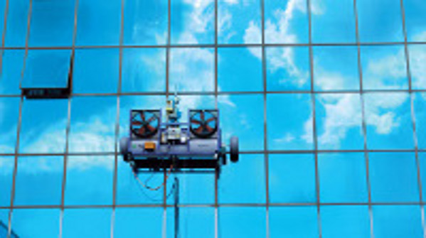 La soluzione IPC per i vetri in altezza La soluzione IPC per i vetri in altezza