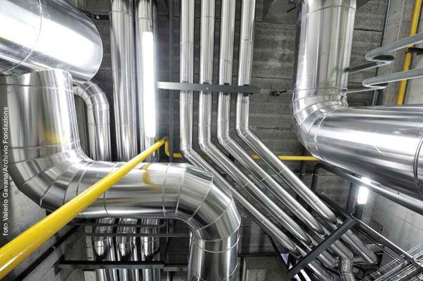 Fondazione Ca’ Granda Policlinico: in funzione l’innovativa centrale tecnologica in grado di produrre contemporaneamente energia elettrica, termica e refrigerante Fondazione Ca’ Granda Policlinico: in funzione l’innovativa centrale tecnologica in grado di produrre contemporaneamente energia elettrica, termica e refrigerante