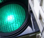 GRANDE-green_traffic_light